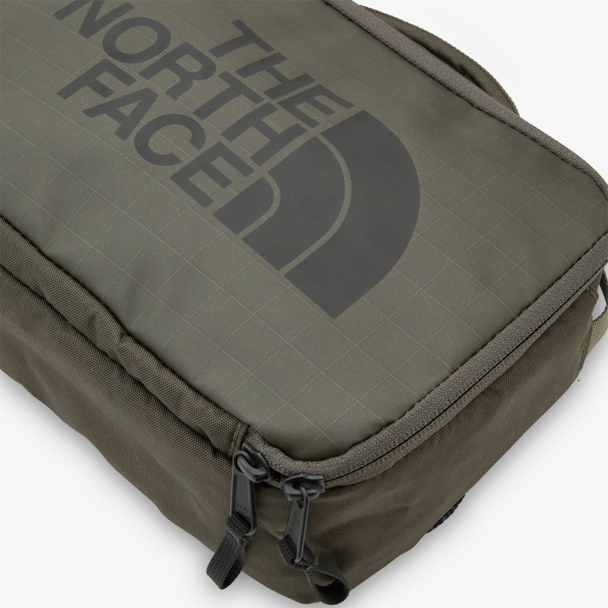 Base Camp Voyager Dopp Kit New Taupe Green | TNF Black