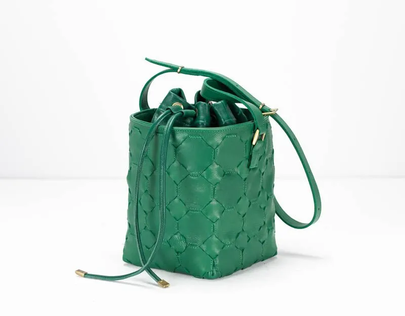 Helon bucket bag - Handwoven Jade green leather