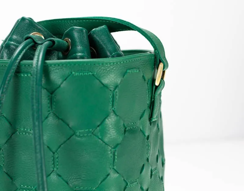 Helon bucket bag - Handwoven Jade green leather