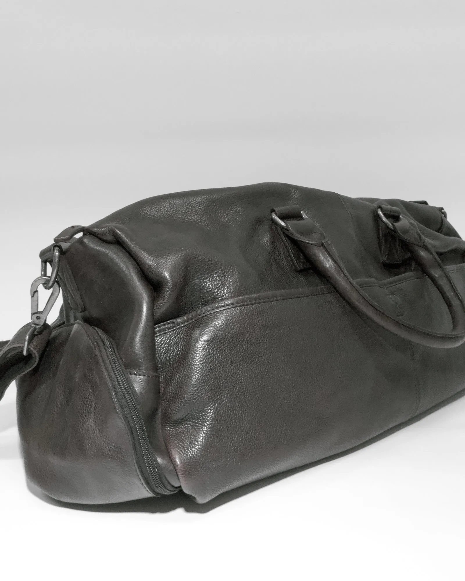 LEATHER VINTAGE CARRY-BAG