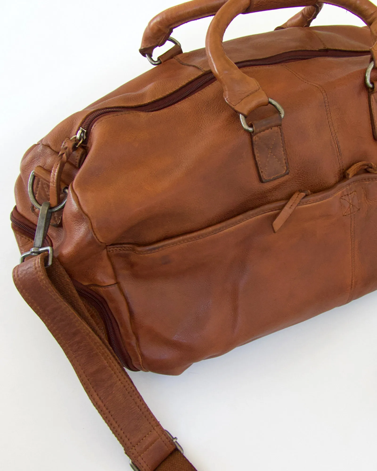 LEATHER VINTAGE CARRY-BAG