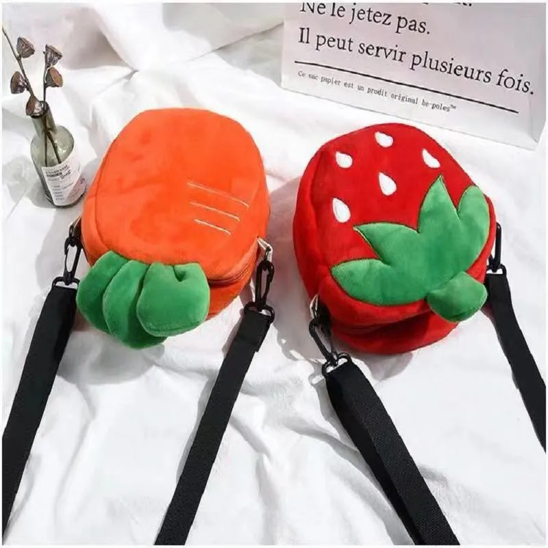 PLUSH CUTE STRAWBERRY BAG BY42301