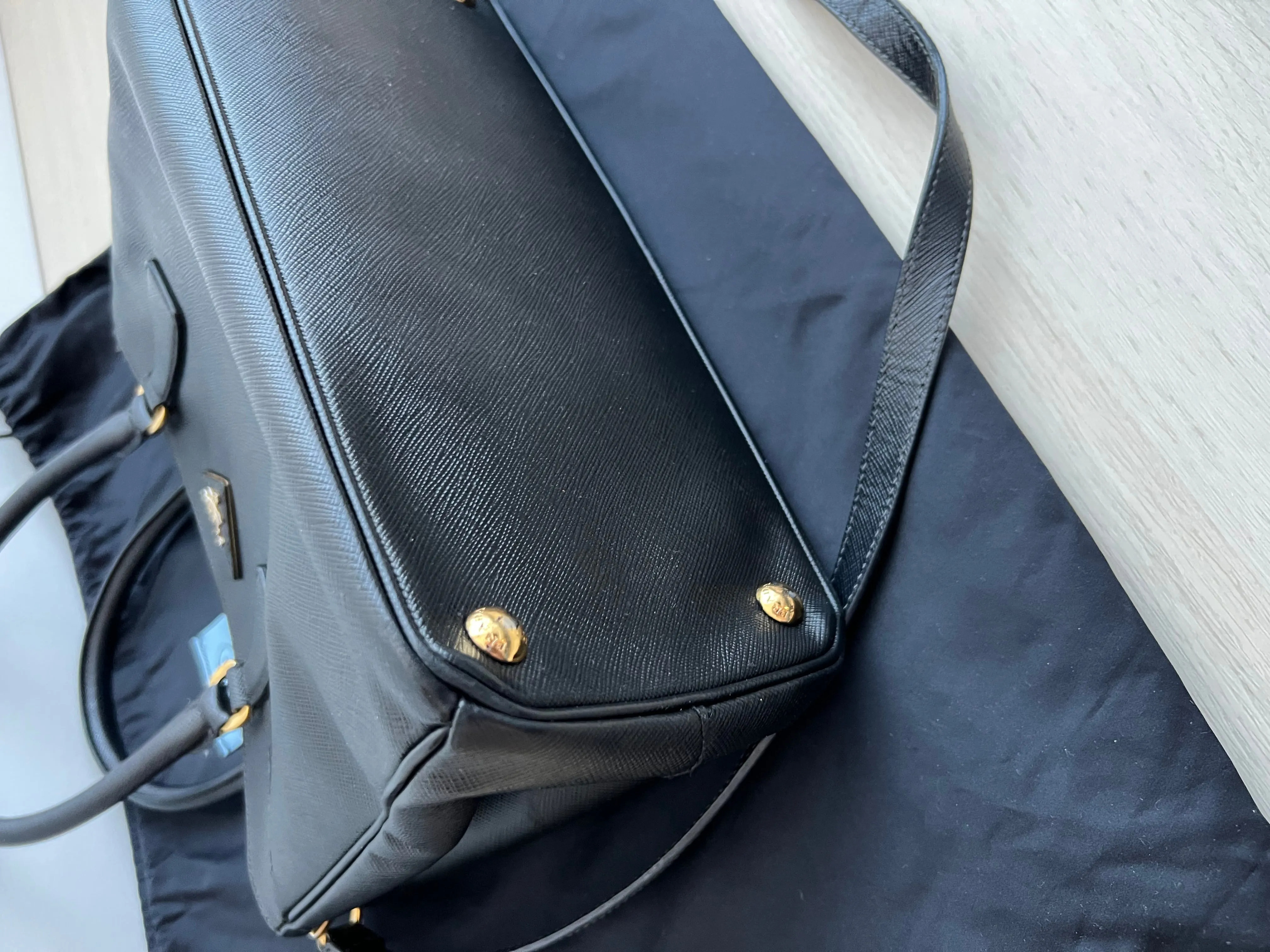 Prada Saffiano Galleria Bag