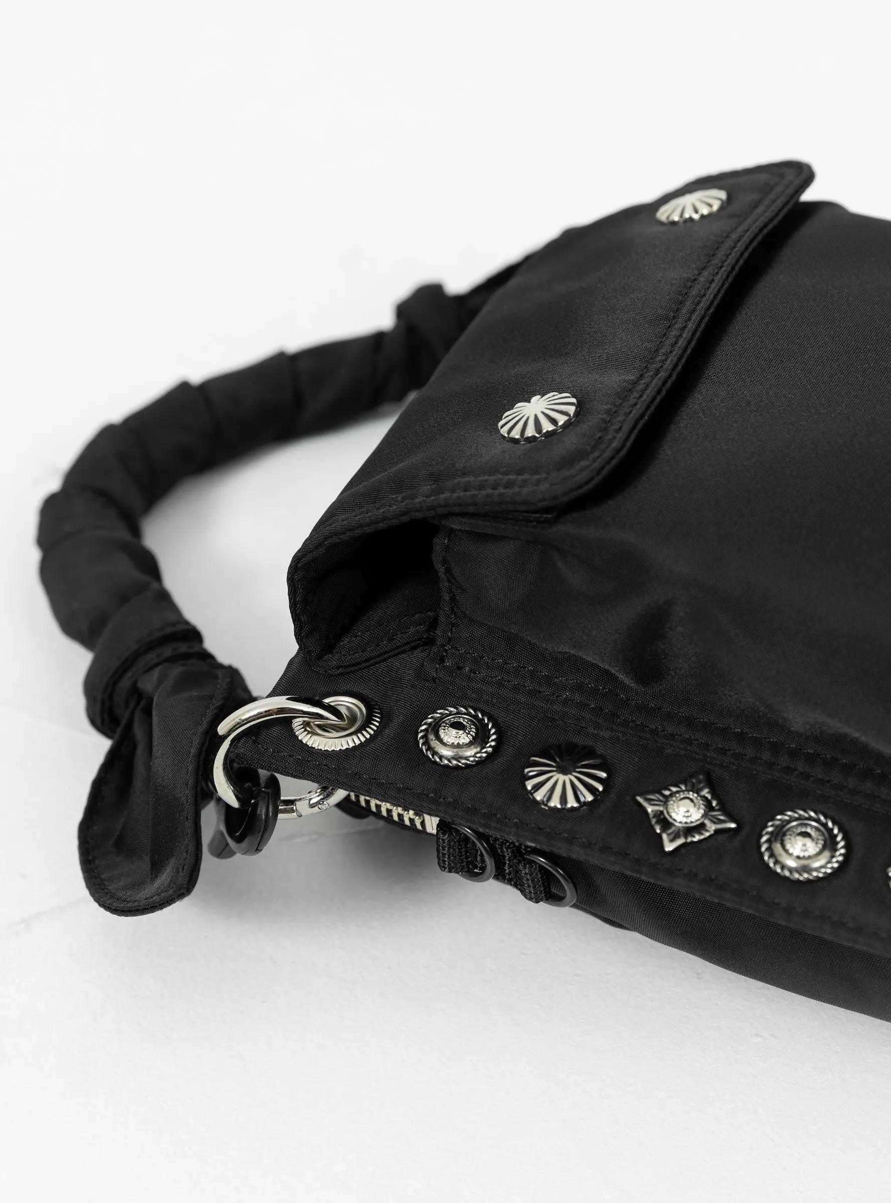 x Toga Shoulder Pouch Black